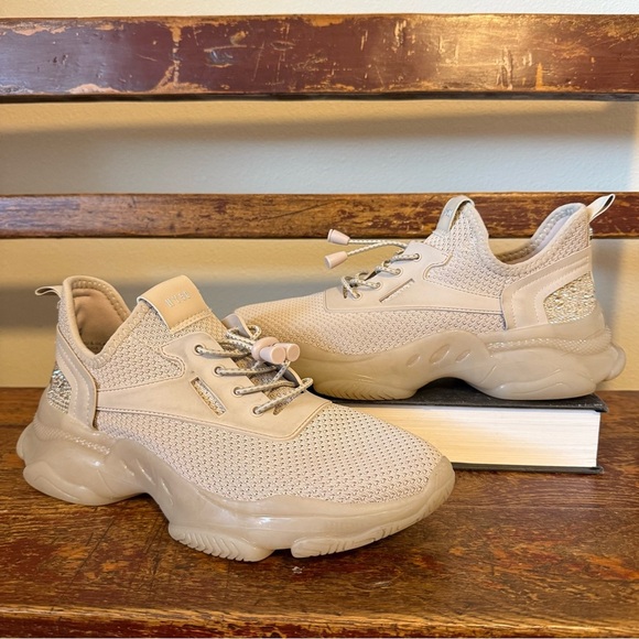 Steve Madden Rhinestone Myles Shoes Blush Monochrome Beige Chunky Sneaker - Picture 1 of 12